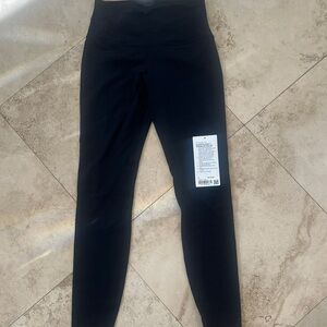 lululemon athletica women’s size 6 black ribbed Align leggings 28”